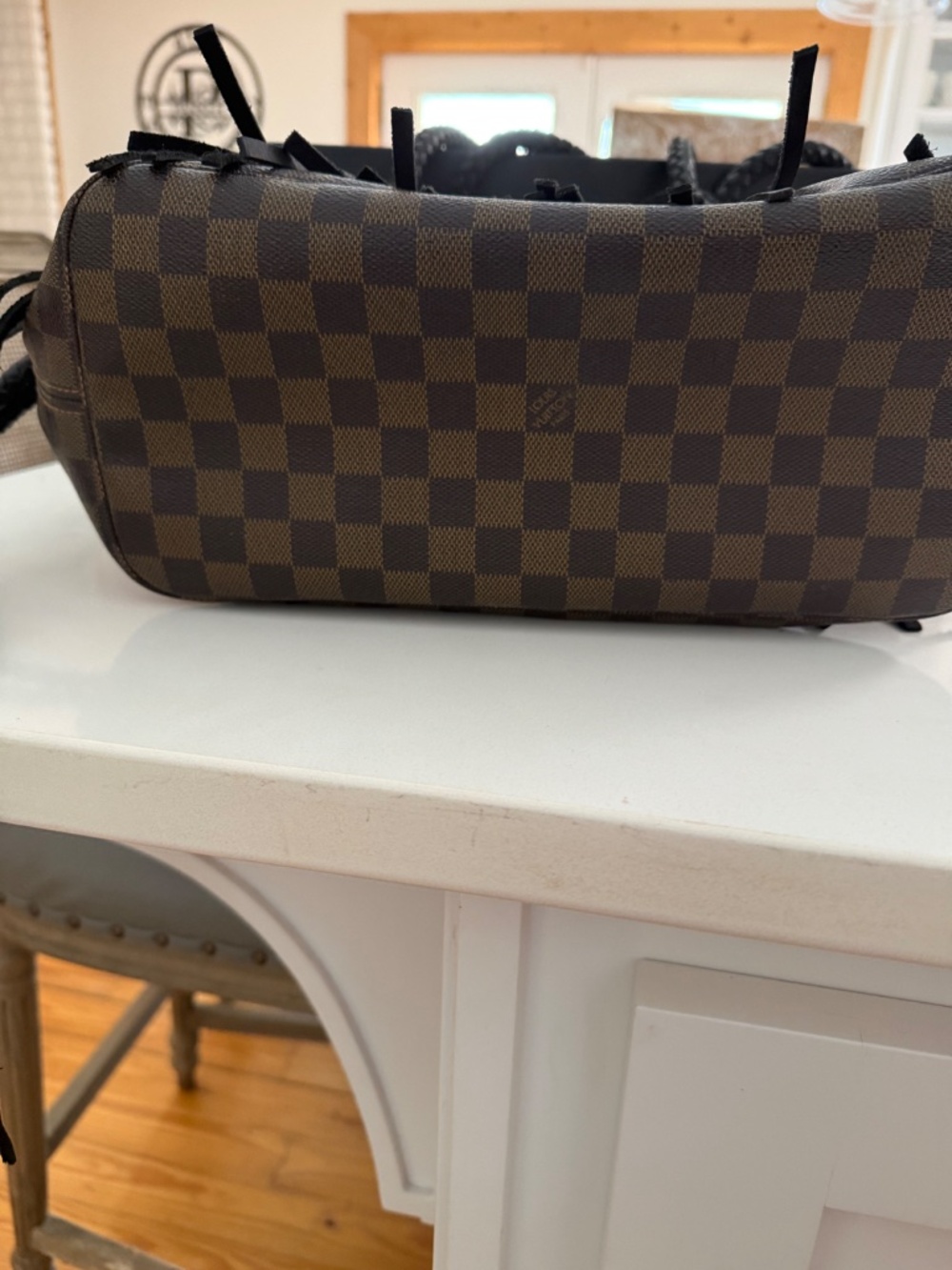 Louis Vuitton Handbag (reworked) - Picture 7 of 9